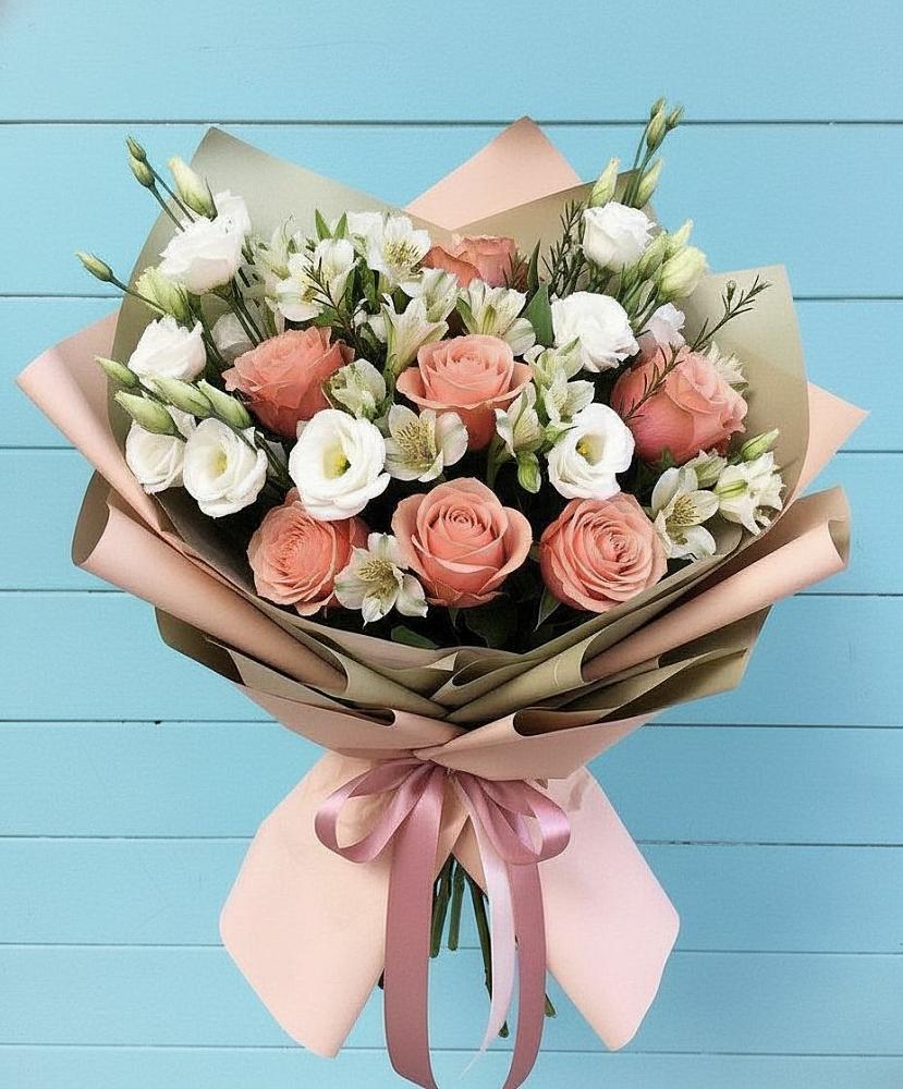 Букет цветов из: Розы, Альстромерии и Лизиантусы в Инсаре