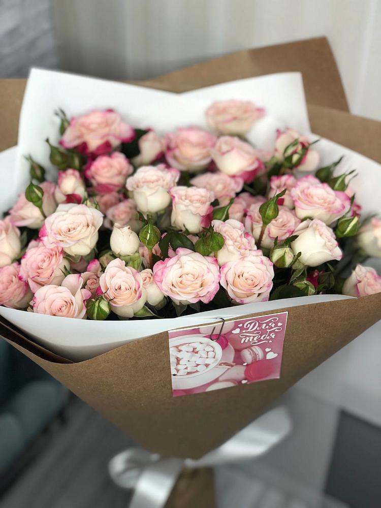 Букет цветов из: Розы в Инсаре