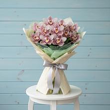 Букет цветов из:  Орхидеи и Розы в Инсаре