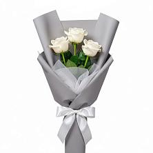 Букет 3 белые розы в Инсаре