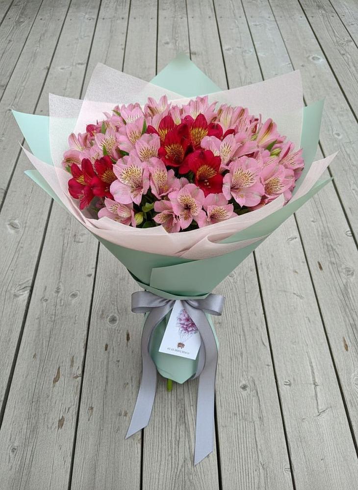 Букет цветов из: Альстромерии в Инсаре