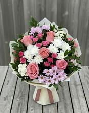 Букет цветов из:  Альстромерии, Гвоздики, Розы и Хризантемы в Инсаре