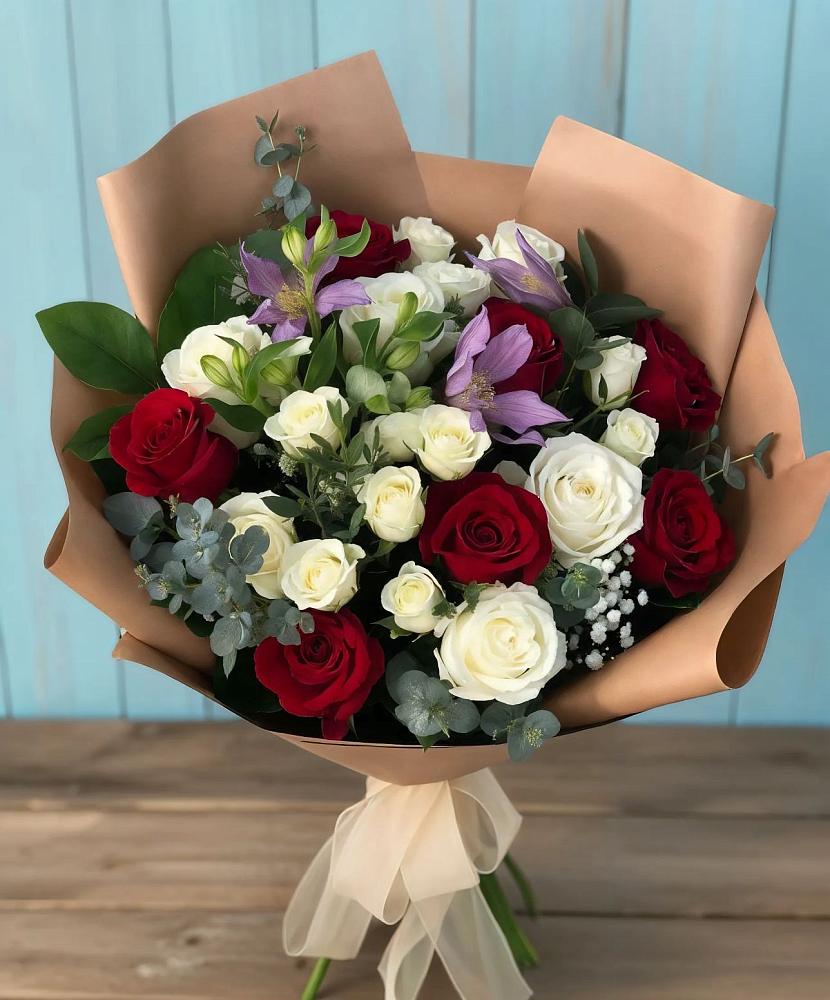 Букет цветов из: Розы и Альстромерии в Инсаре
